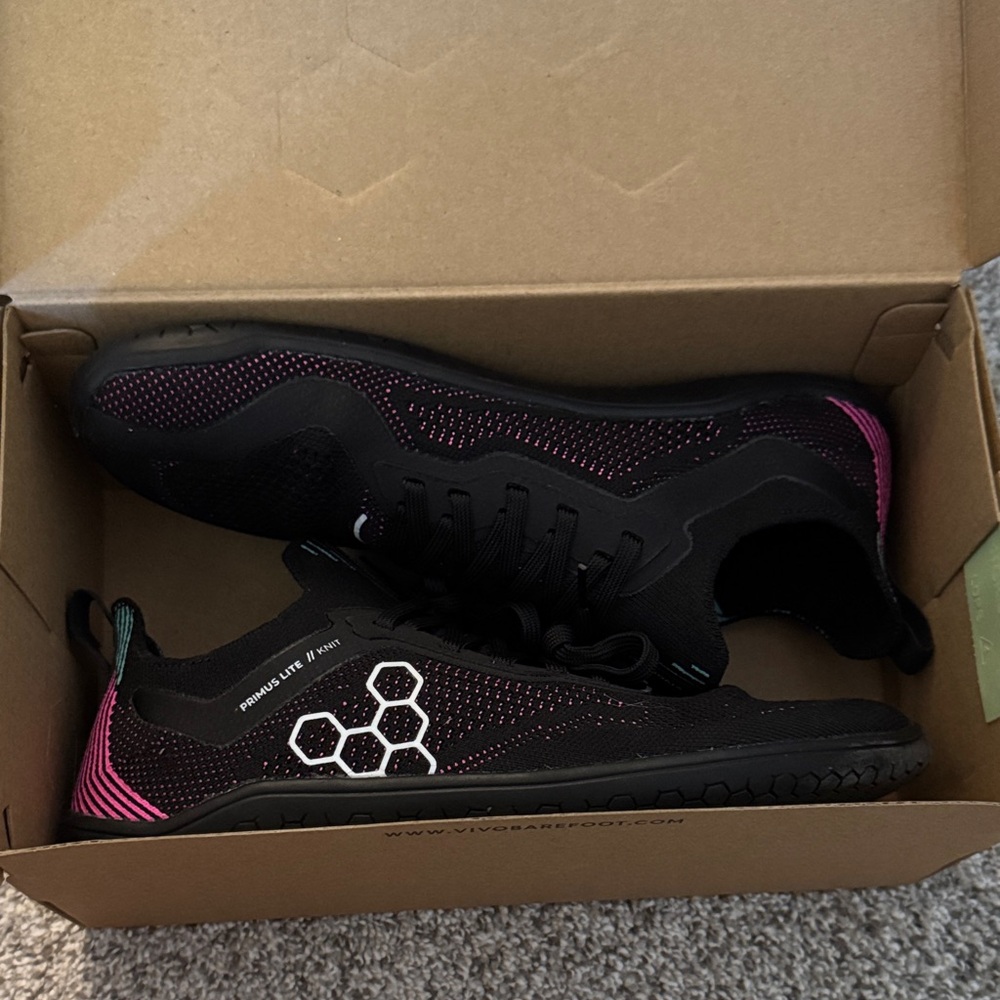 Vivo Barefoot Women’s Primus Lite Knit Shoes in Obsidian/Vibrant Pink